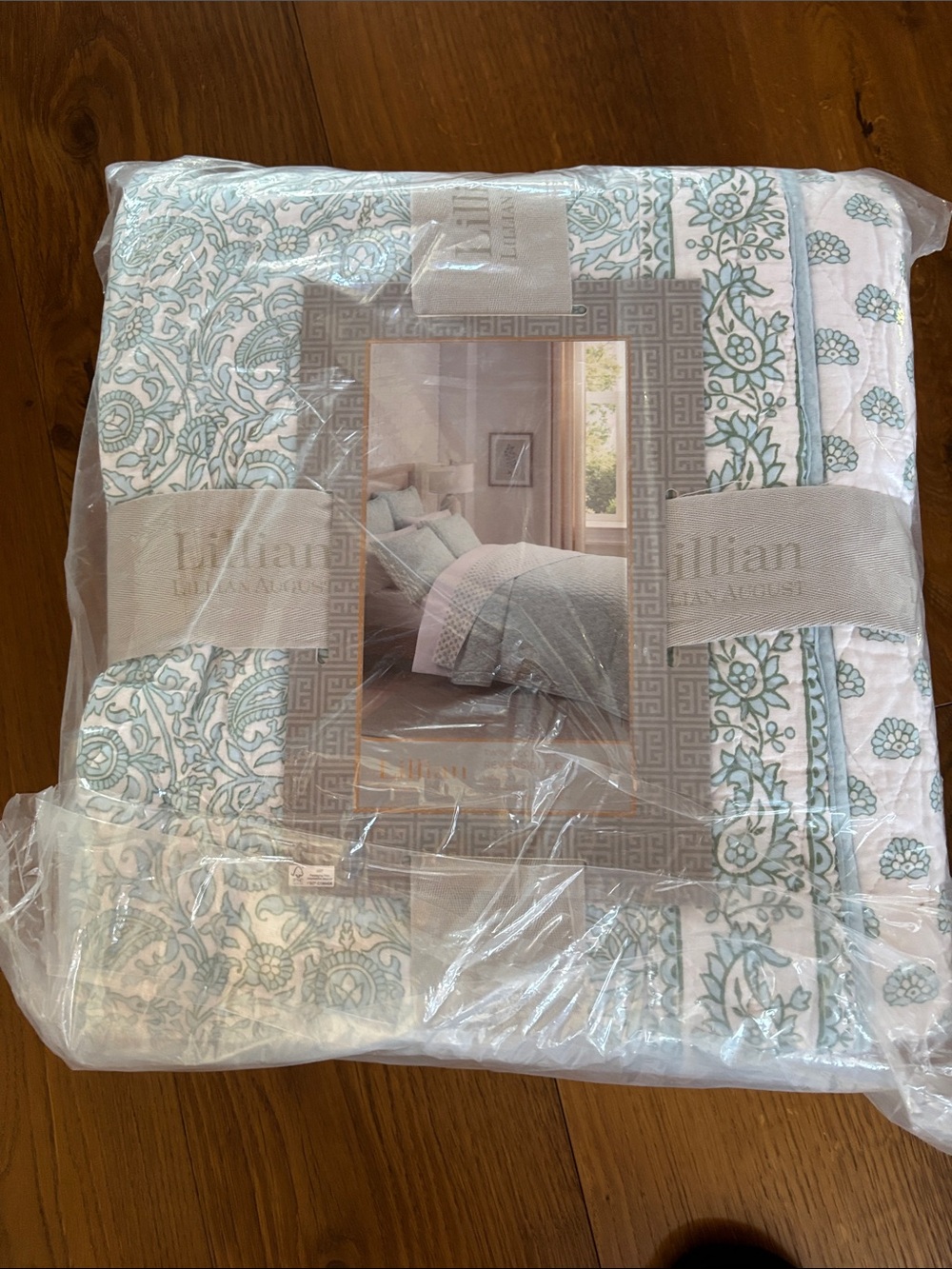 Lillian August Twin reversible quilt bed set paisley floral
